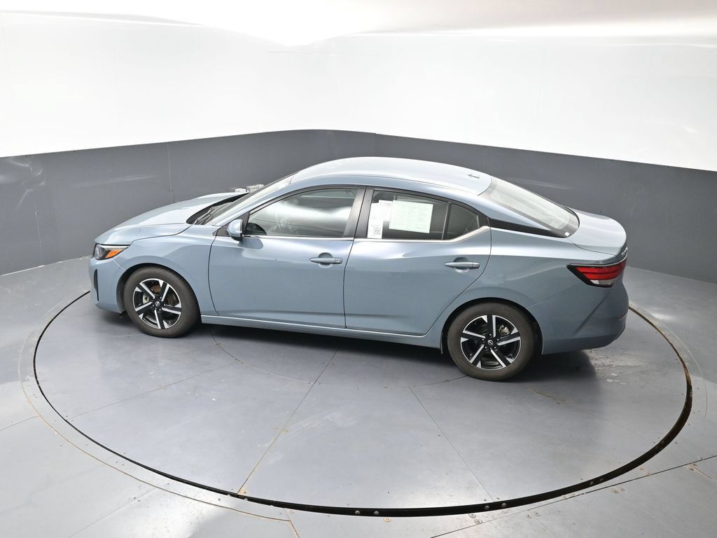 Used 2024 Nissan Sentra SV FWD image 44