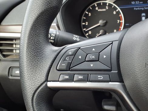 Used 2024 Nissan Altima 2.5 SV image 25