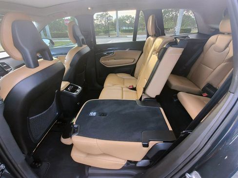 Used 2016 Volvo XC90 T6 Momentum image 28