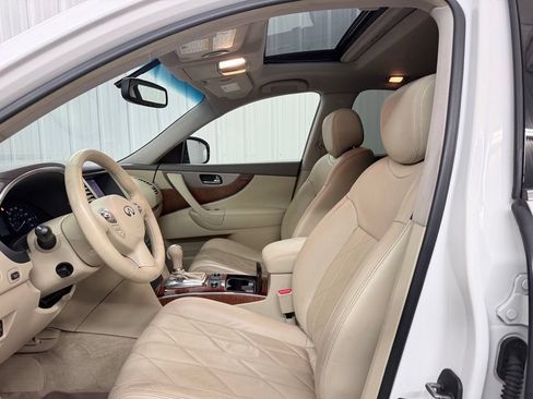 Used 2015 INFINITI QX70 2WD w/ Premium Package image 10