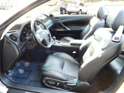 Used 2012 Lexus IS 250C image 27