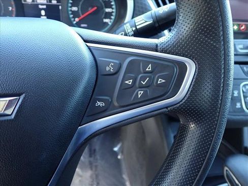 Used 2022 Chevrolet Malibu LT FWD image 14