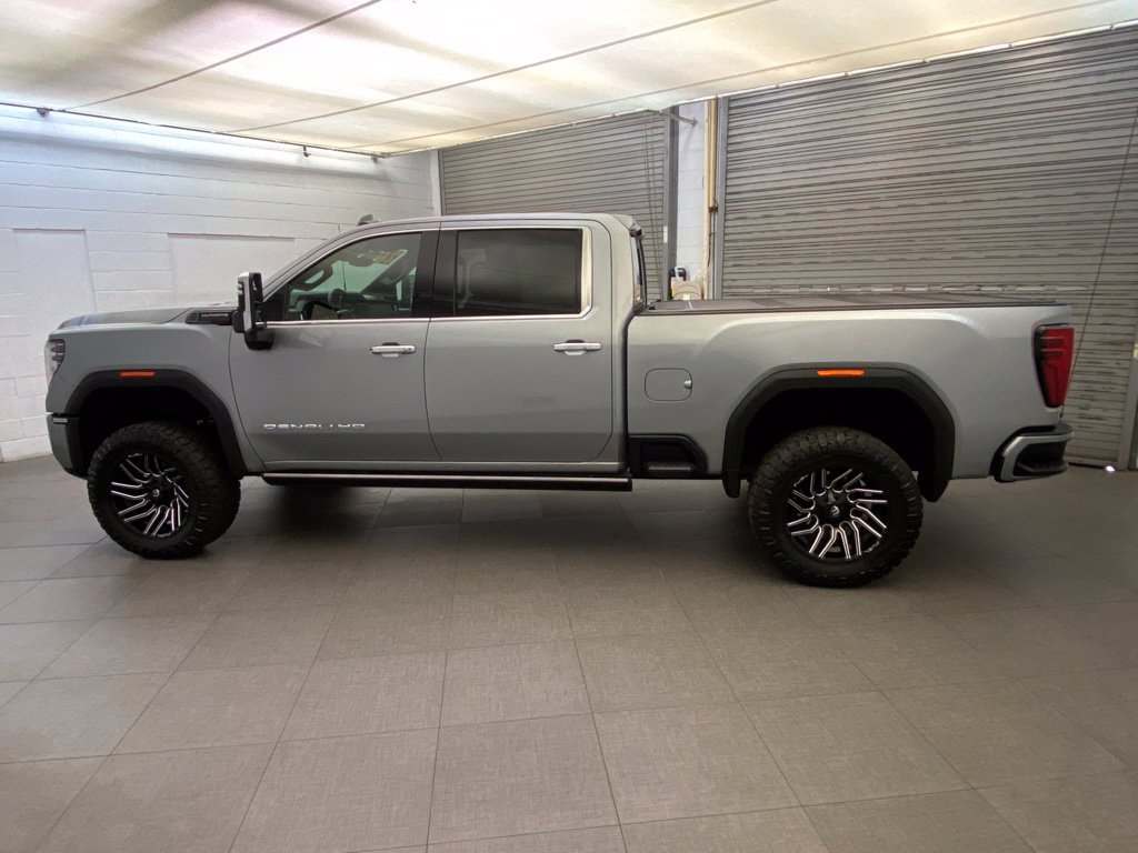 Used 2026 GMC Sierra 2500 Denali Ultimate AWD/4WD image 5