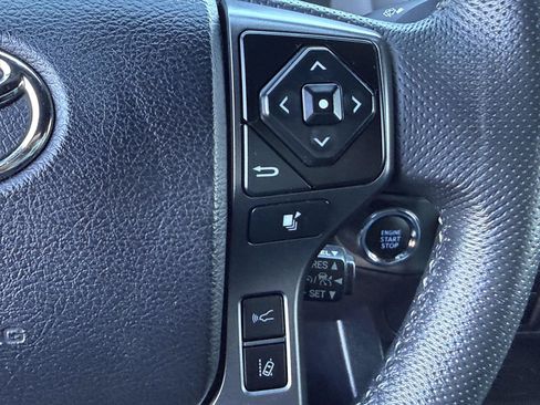 Certified 2021 Toyota Tacoma TRD Off-Road w/ Technology Package AWD/4WD image 26