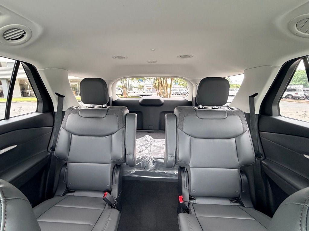 New 2026 Ford Explorer Active w/ Active Comfort Package RWD image 25