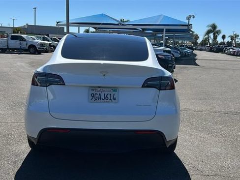 Used 2023 Tesla Model Y Long Range AWD/4WD image 4
