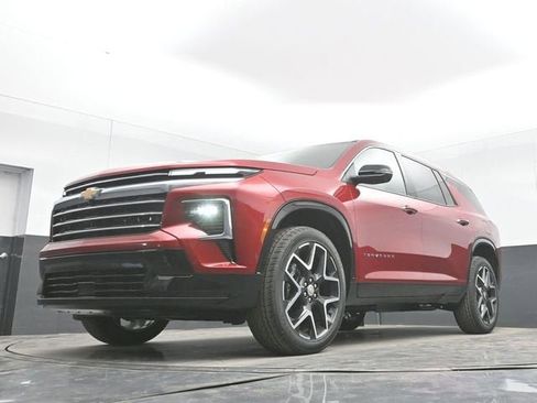 New 2026 Chevrolet Traverse High Country w/ LPO, Floor Liner Package FWD image 45