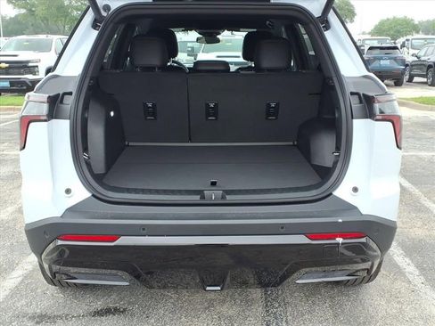 New 2026 Chevrolet Equinox RS FWD image 12