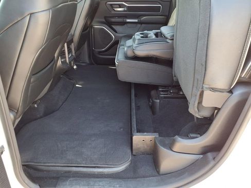 Used 2025 RAM 1500 Laramie AWD/4WD image 31