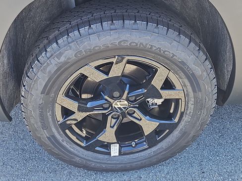 New 2026 Volkswagen Atlas Peak Edition AWD/4WD image 3