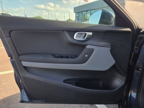 Used 2022 Polestar Polestar 2 w/ Plus Package AWD/4WD image 24
