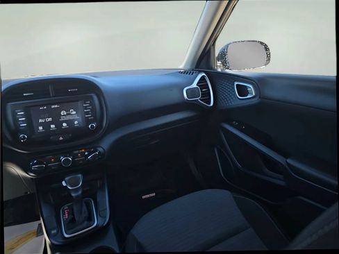 Used 2020 Kia Soul GT-Line FWD image 15