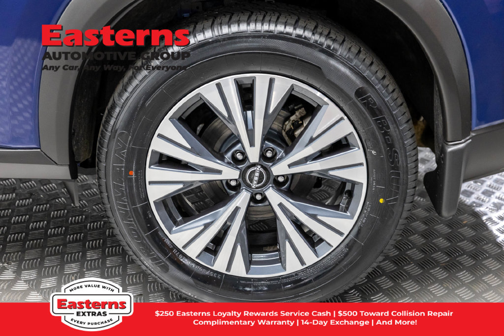 Used 2023 Nissan Rogue SV w/ SV Premium B Package AWD/4WD image 9