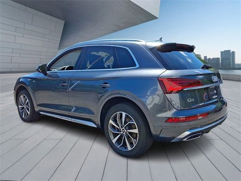 Certified 2023 Audi Q5 2.0T Premium Plus w/ Premium Plus Package image 4
