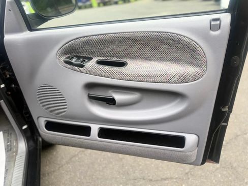 Used 2001 Dodge Ram 1500 Truck 2WD Quad Cab image 18