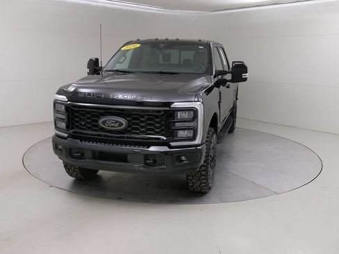 Certified 2026 Ford F350 Lariat w/ Tremor Off-Road Package AWD/4WD image 9