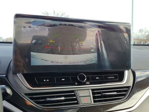 New 2025 Nissan Altima 2.5 SR w/ SR Premium Package image 25