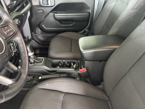 Used 2023 Jeep Wrangler Unlimited Sport AWD/4WD image 14