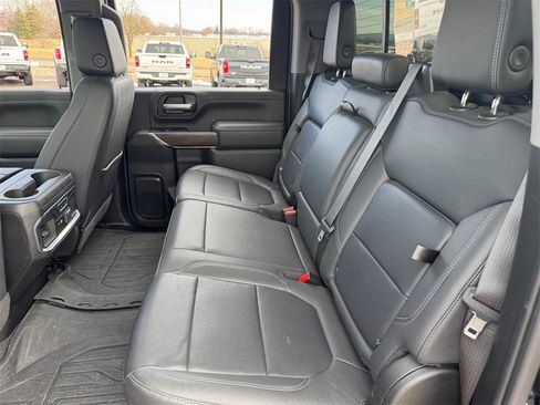 Used 2023 GMC Sierra 3500 SLT w/ SLT Premium Package image 10