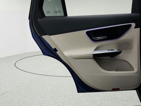 Certified 2026 Mercedes-Benz GLC 300 image 26