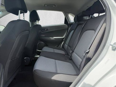 Used 2020 Hyundai Kona SE FWD image 15