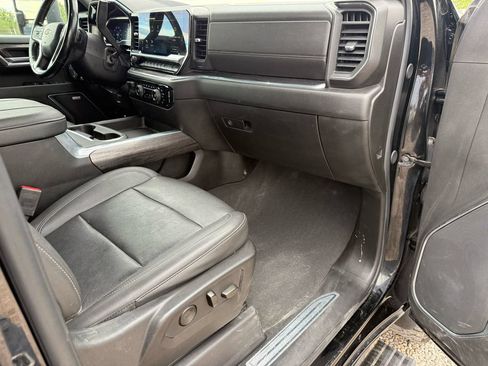 Used 2025 Chevrolet Silverado 2500 LTZ w/ LTZ Plus Package AWD/4WD image 14