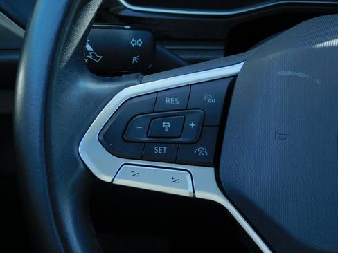 Used 2024 Volkswagen Jetta SE image 18