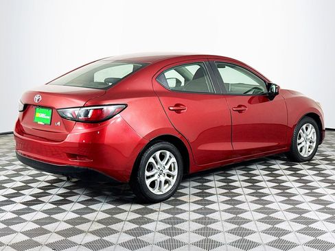 Used 2017 Toyota Yaris iA image 14