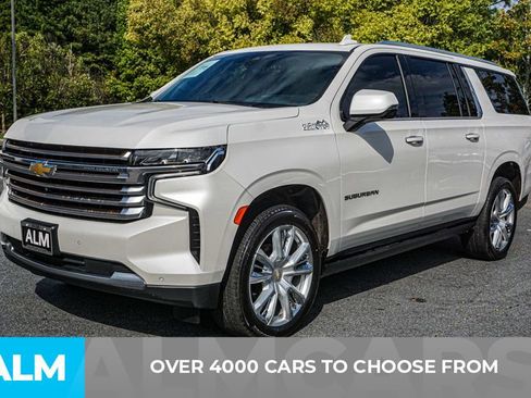 Used 2022 Chevrolet Suburban High Country image 3
