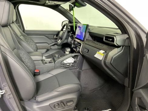 Used 2024 Toyota Tacoma Limited image 25
