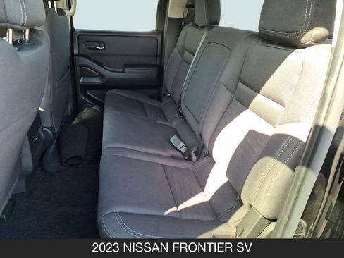 Used 2023 Nissan Frontier SV w/ Technology Package RWD image 16