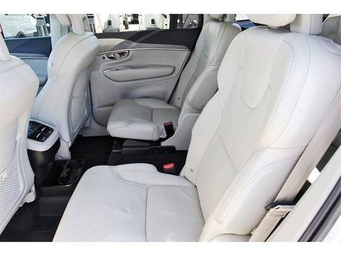 Used 2021 Volvo XC90 T6 Inscription image 13