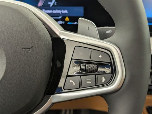 New 2026 BMW 330i Sedan w/ M Sport Package image 23