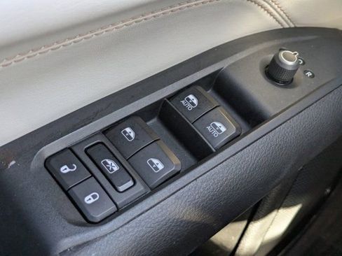 Used 2024 Jeep Compass Limited image 21