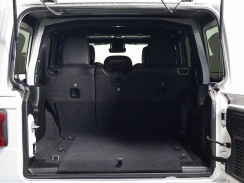 Used 2021 Jeep Wrangler Unlimited Sahara image 14