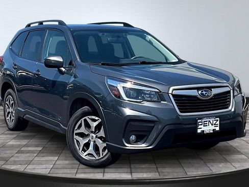 Used 2021 Subaru Forester Premium AWD/4WD image 3