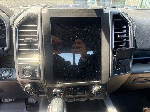 Used 2018 Ford F150 Raptor w/ Equipment Group 802A Luxury AWD/4WD image 17