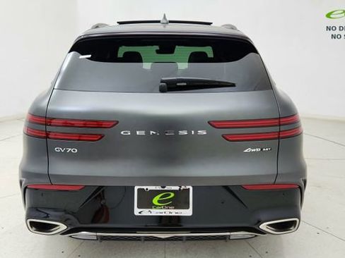 Used 2026 Genesis GV70 3.5T Sport Prestige AWD/4WD image 5