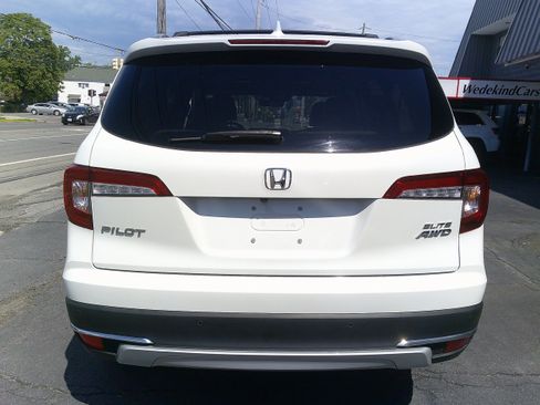 Used 2021 Honda Pilot Elite image 4