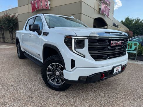 Used 2024 GMC Sierra 1500 AT4 w/ AT4 Premium Package image 1