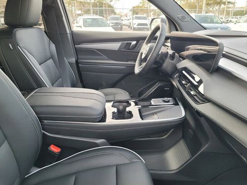 New 2025 Buick Enclave Preferred w/ Power Package image 15