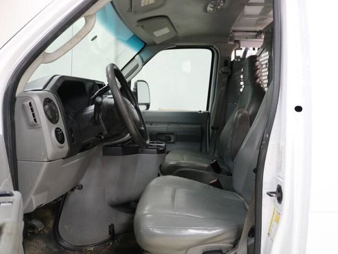 Used 2014 Ford E-150 and Econoline 150 w/ Power Group image 23