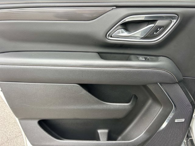 Used 2022 GMC Yukon XL AT4 w/ Technology Package AWD/4WD image 48