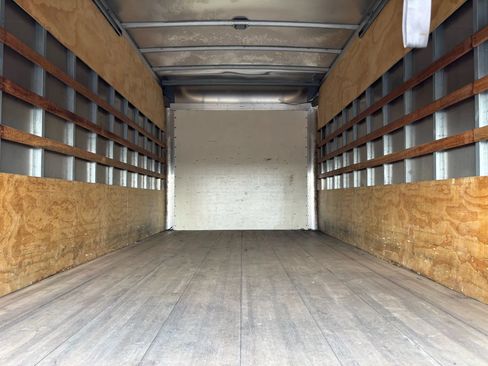 Used 2019 Chevrolet Express 3500 Extended w/ Power Convenience Package RWD image 18