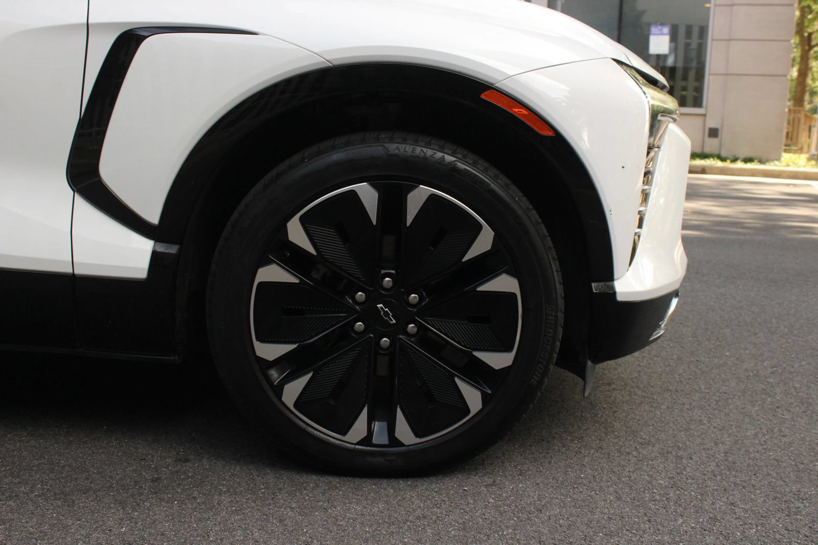 Used 2024 Chevrolet Blazer EV RS AWD/4WD image 4