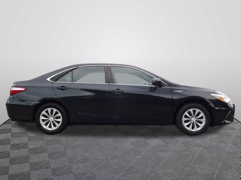 Used 2017 Toyota Camry LE FWD image 4