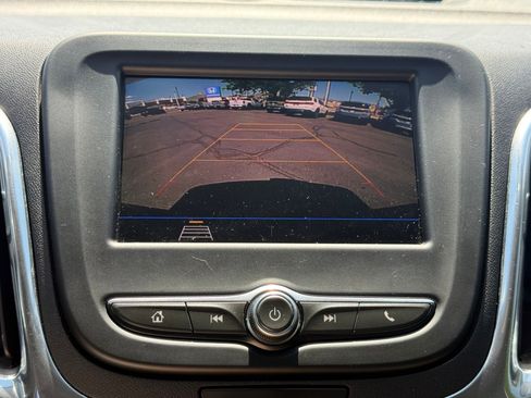Used 2020 Chevrolet Equinox LT w/ Driver Convenience Package AWD/4WD image 25