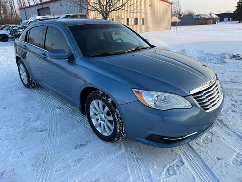 Used 2011 Chrysler 200 Touring w/ Cold Weather Group FWD image 3