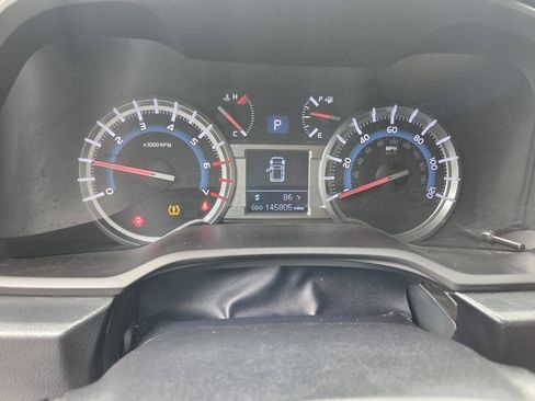 Used 2017 Toyota 4Runner Limited AWD/4WD image 17