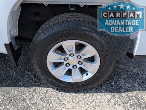 Certified 2025 Chevrolet Silverado 1500 LT RWD image 3